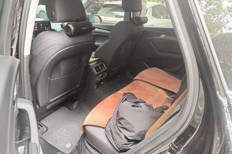 Used Audi Q5L 2022 40T Fashionable and Dynamic Model Left Rear Seat
