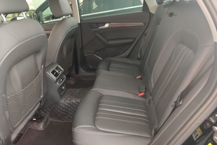 Used Audi Q5L 2022 40T Luxury Elegant Model Left Rear Seat
