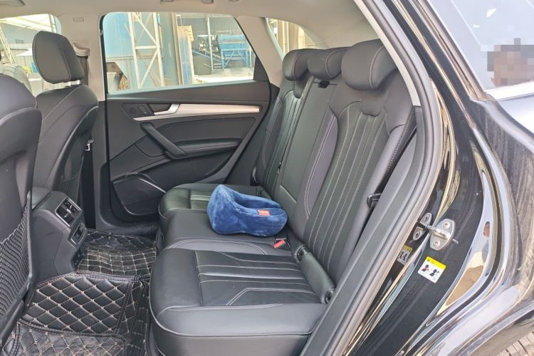 Used Audi Q5L 2022 40T Fashionable and Dynamic Model Left Rear Seat