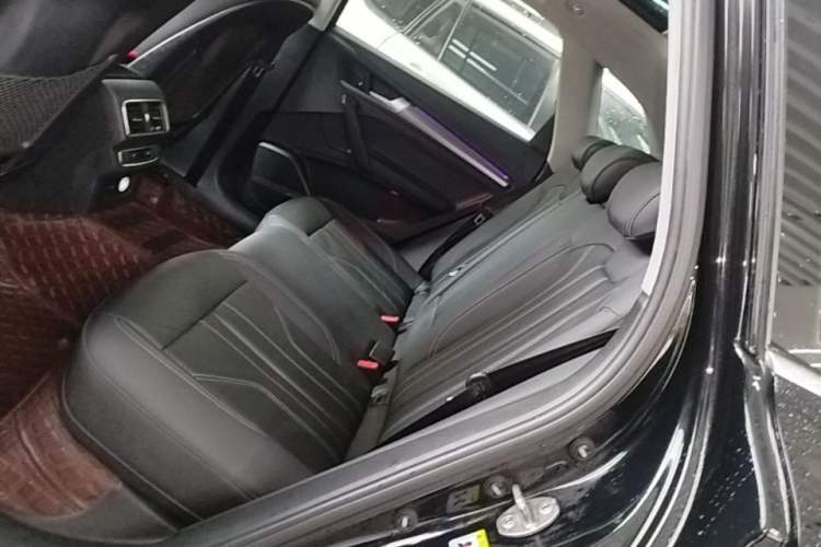 Used Audi Q5L 2022 45T Luxury Dynamic Model Left Rear Seat