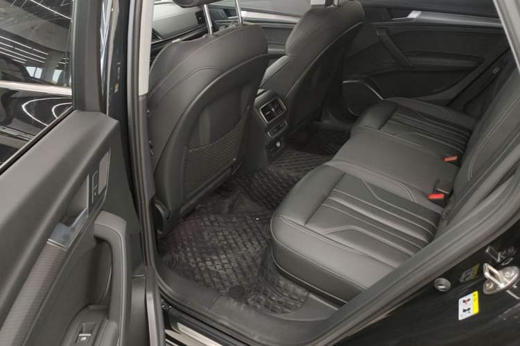 Used Audi Q5L 2022 40T Luxury Dynamic Model Left Rear Seat