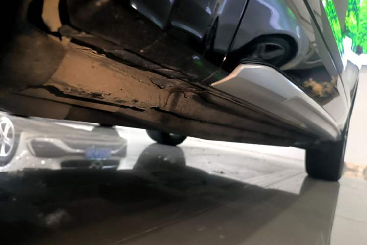 Used Audi Q5L 2022 Updated 45T Luxury Dynamic Version Left Side Sill