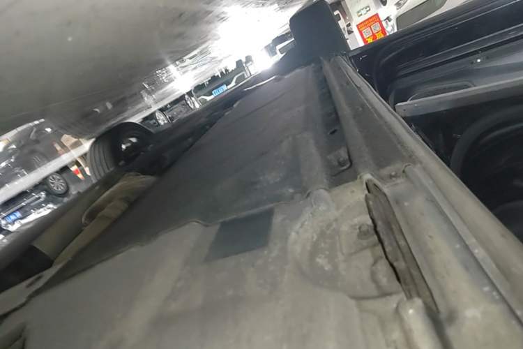 Used Audi Q5L 2022 Updated 45T Luxury Dynamic Version Left Side Sill