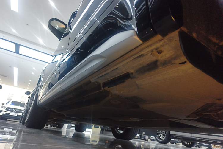 Used Audi Q5L 2022 Updated 40T Luxury Dynamic Edition Left Side Sill