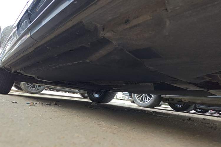 Used Audi Q5L 2022 40T Fashionable and Dynamic Model Left Side Sill