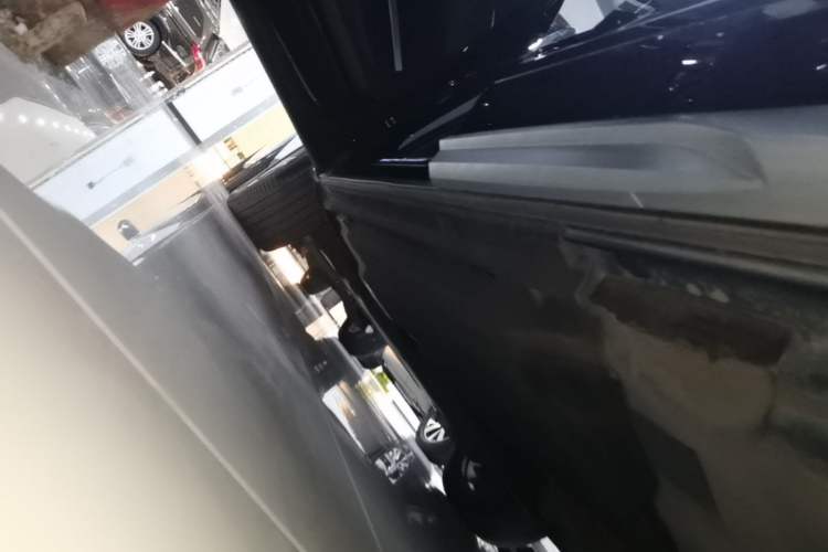 Used Audi Q5L 2022 Updated 45T Luxury Dynamic Version Left Side Sill
