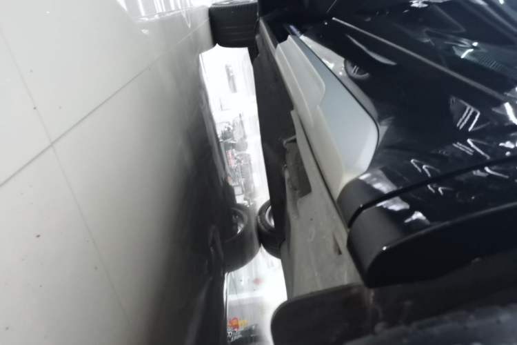 Used Audi Q5L 2022 Updated 45T Luxury Dynamic Version Left Side Sill