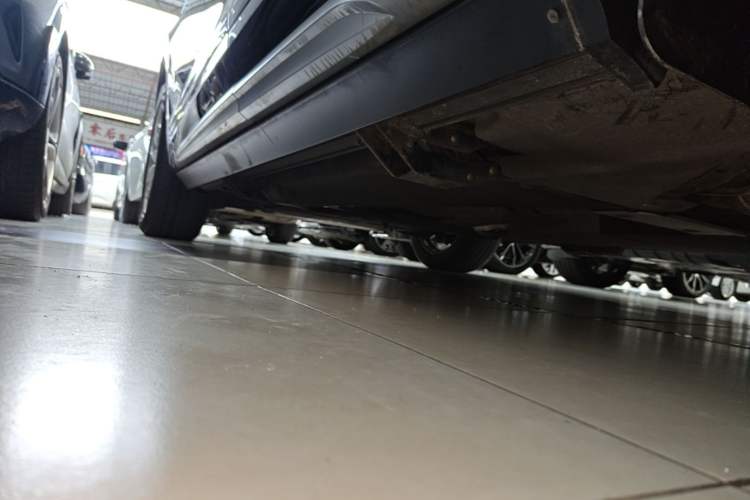 Used Audi Q5L 2022 Updated 40T Luxury Dynamic Edition Left Side Sill