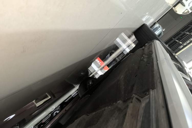 Used Audi Q5L 2022 Updated 45T Luxury Dynamic Version Left Side Sill