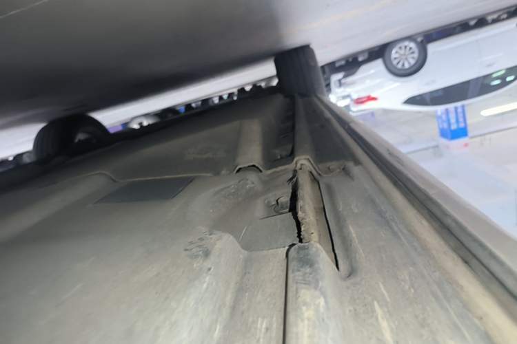 Used Audi Q5L 2022 Updated 40T Luxury Dynamic Edition Left Side Sill