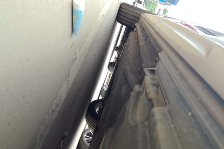 Used Audi Q5L 2022 40T Luxury Dynamic Model Left Side Sill