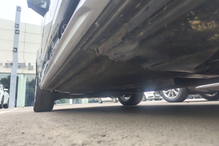 Used Audi Q5L 2022 40T Luxury Dynamic Model Left Side Sill