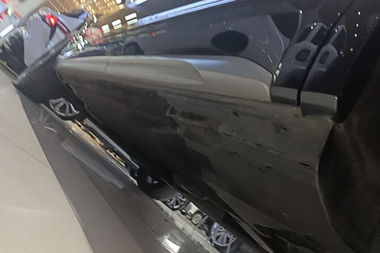 Used Audi Q5L 2022 45T Luxury Elegant Model Left Side Sill