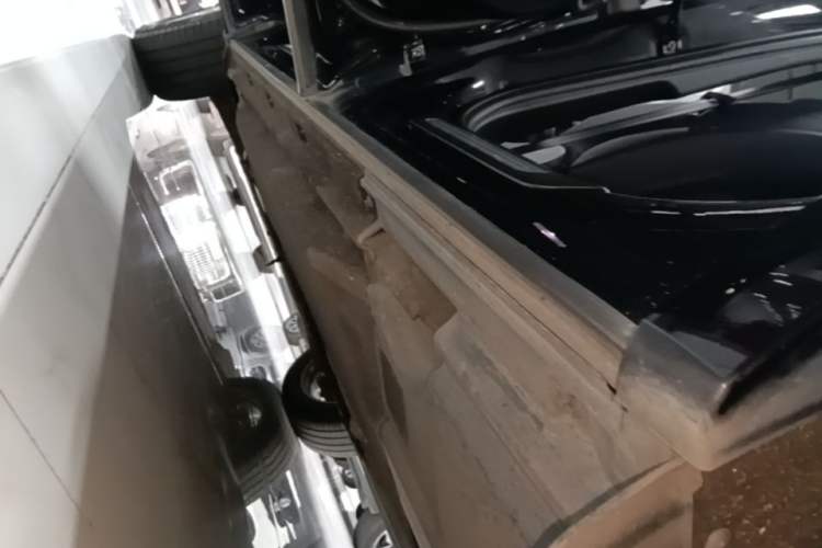 Used Audi Q5L 2022 40T Fashionable and Dynamic Model Left Side Sill