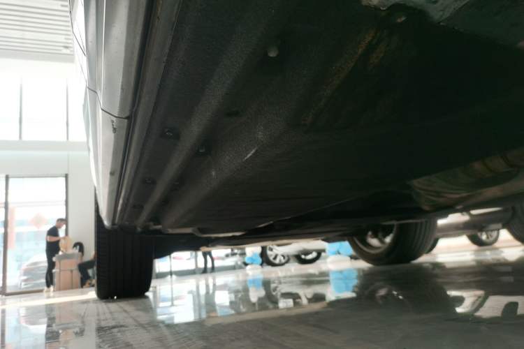 Used Audi Q5L 2022 Updated 45T Luxury Dynamic Version Left Side Sill