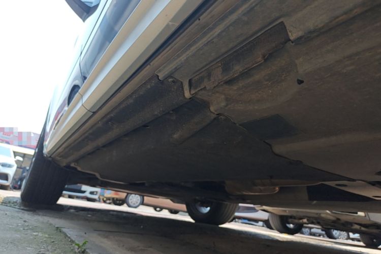 Used Audi Q5L 2022 Updated 45T Luxury Dynamic Version Left Side Sill