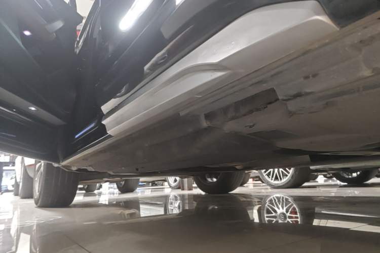 Used Audi Q5L 2022 Updated Version 40T Luxury Elegant Edition Left Side Sill