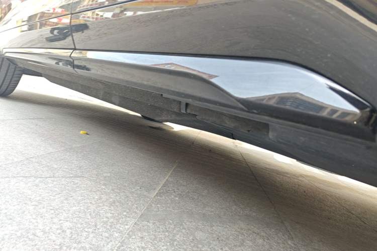 Used Audi Q5L 2022 Updated 40T Luxury Dynamic Edition Left Side Sill