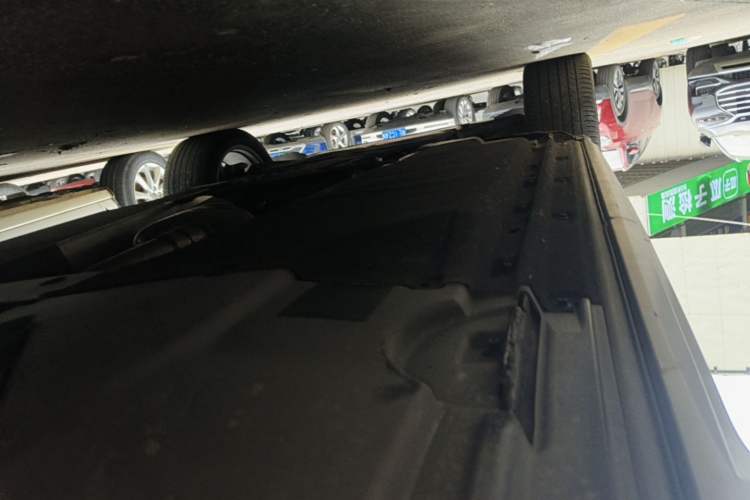 Used Audi Q5L 2022 Updated 45T Luxury Dynamic Version Left Side Sill