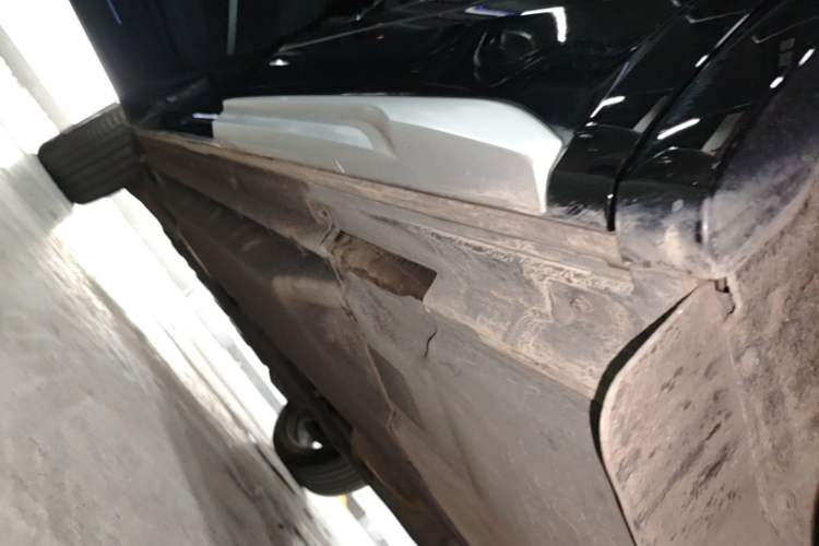 Used Audi Q5L 2022 45T Luxury Dynamic Model Left Side Sill