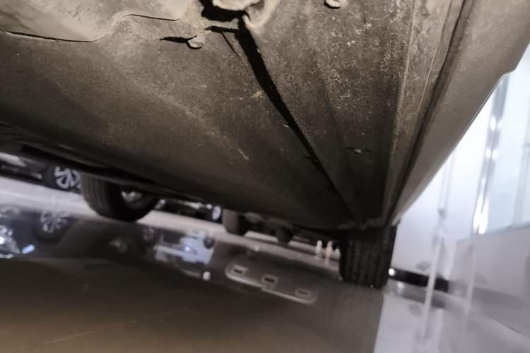 Used Audi Q5L 2022 40T Luxury Dynamic Model Left Side Sill