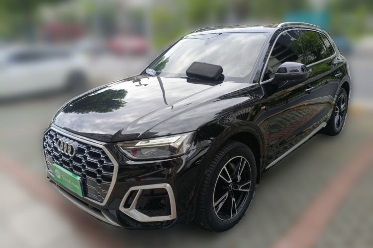 Used Audi Q5L 2022 40T Fashionable and Dynamic Model Guazi used car, China used car export, Used car for sale, Used cars, Cheapest cars for sale