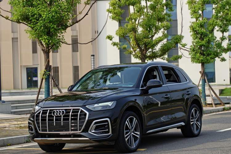 Audi Q5L 2022 40T Fashionable and Elegant Model usado Guazi used car, China used car export, Used car for sale, Used  cars, Cheapest cars for sale