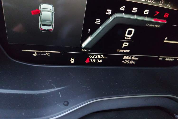 Used Audi Q5L 2022 Updated 45T Luxury Dynamic Version Odometer Close Up