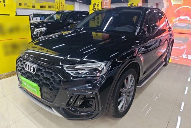 Ojetý Audi Q5L 2022 40T Fashionable and Dynamic Model