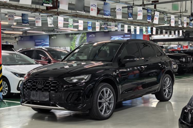 Used Audi Q5L 2022 Updated 45T Luxury Dynamic Version Guazi used car, China used car export, Used car for sale, Used  cars, Cheapest cars for sale