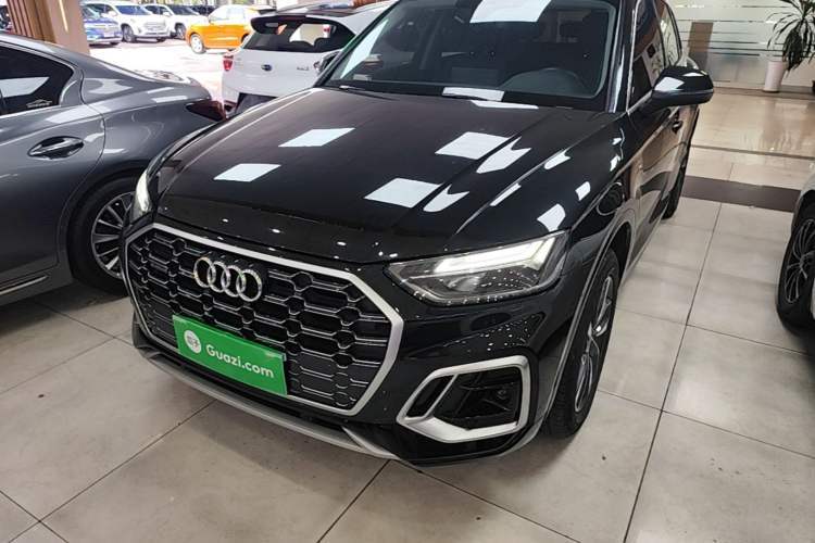 Used Audi Q5L 2022 40T Fashionable and Dynamic Model Guazi used car, China used car export, Used car for sale, Used  cars, Cheapest cars for sale