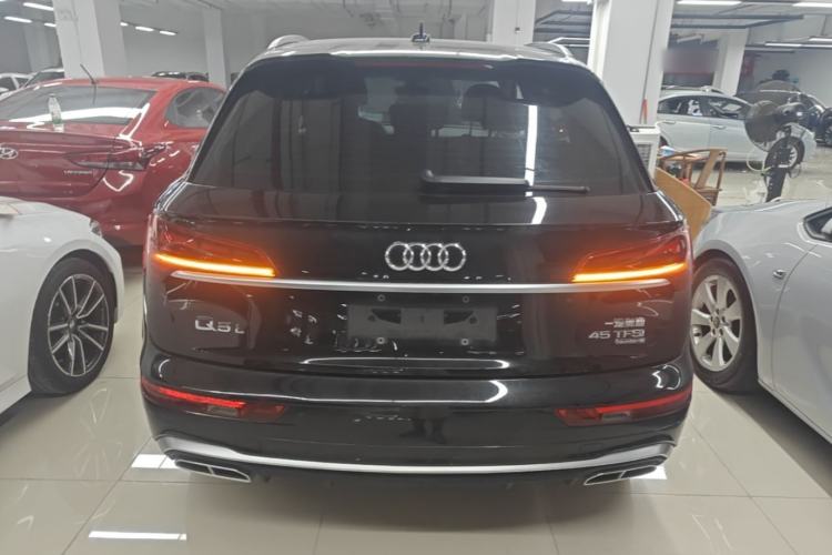 Used Audi Q5L 2022 40T Fashionable and Dynamic Model Rear