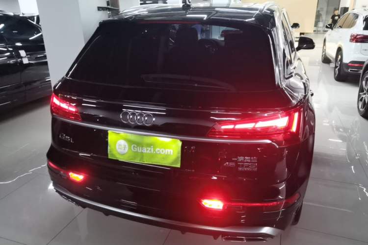 Used Audi Q5L 2022 Updated 45T Luxury Dynamic Version Rear
