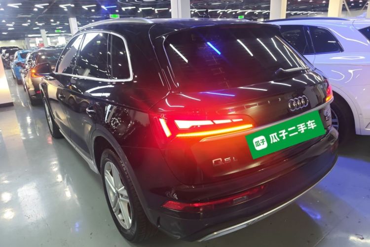 Used Audi Q5L 2022 40T Fashionable and Elegant Model Rear Left 45 Deg