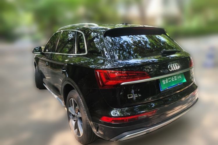 Used Audi Q5L 2022 40T Luxury Elegant Model Rear Left 45 Deg