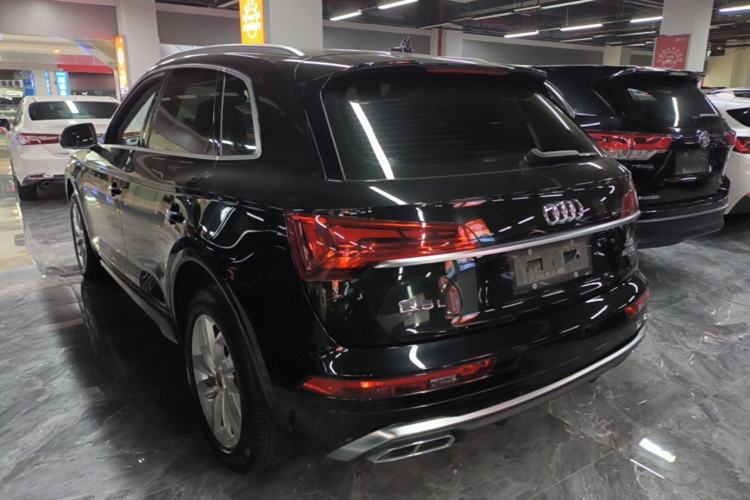 Used Audi Q5L 2022 40T Luxury Dynamic Model Rear Left 45 Deg
