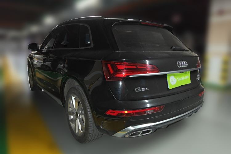 Used Audi Q5L 2022 40T Luxury Dynamic Model Rear Left 45 Deg