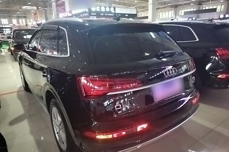 Used Audi Q5L 2022 40T Fashionable and Elegant Model Rear Left 45 Deg