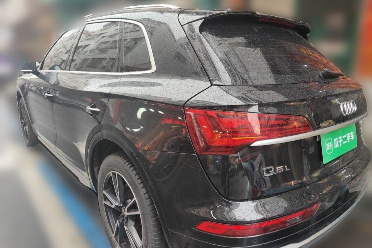 Used Audi Q5L 2022 40T Fashionable and Dynamic Model Rear Left 45 Deg