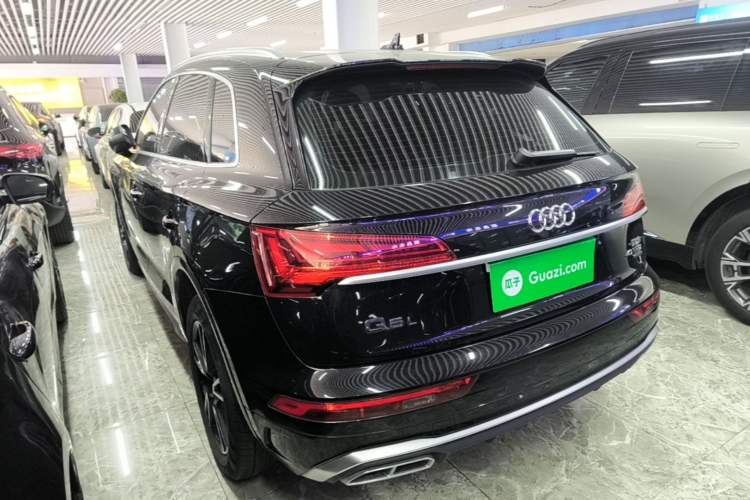 Used Audi Q5L 2022 40T Fashionable and Dynamic Model Rear Left 45 Deg