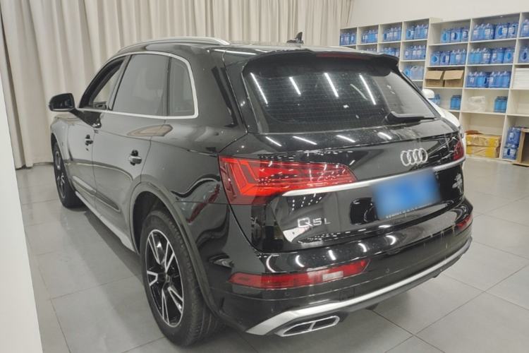 Used Audi Q5L 2022 40T Fashionable and Dynamic Model Rear Left 45 Deg