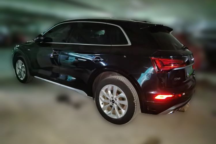 Used Audi Q5L 2022 40T Luxury Dynamic Model Rear Left 45 Deg