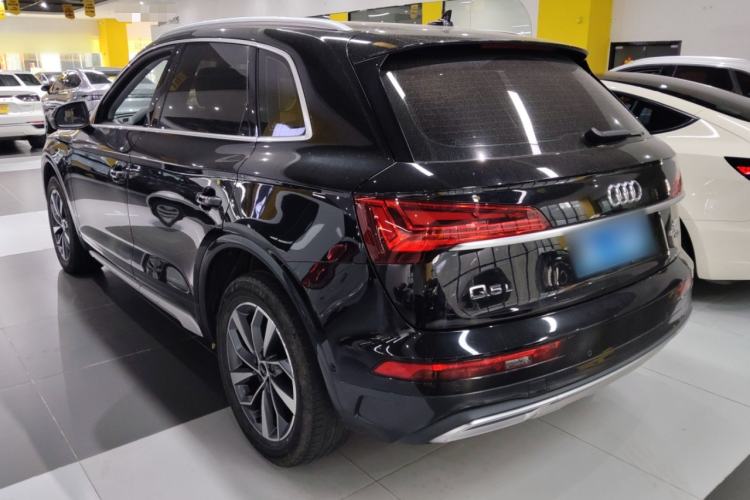 Used Audi Q5L 2022 Updated Version 40T Luxury Elegant Edition Rear Left 45 Deg
