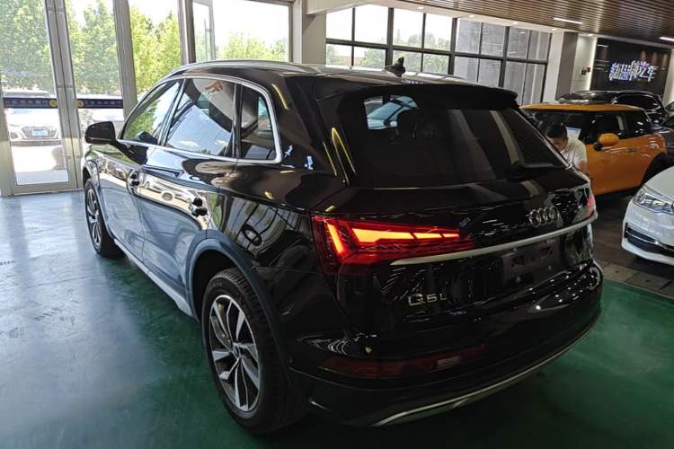 Used Audi Q5L 2022 Updated Version 40T Luxury Elegant Edition Rear Left 45 Deg