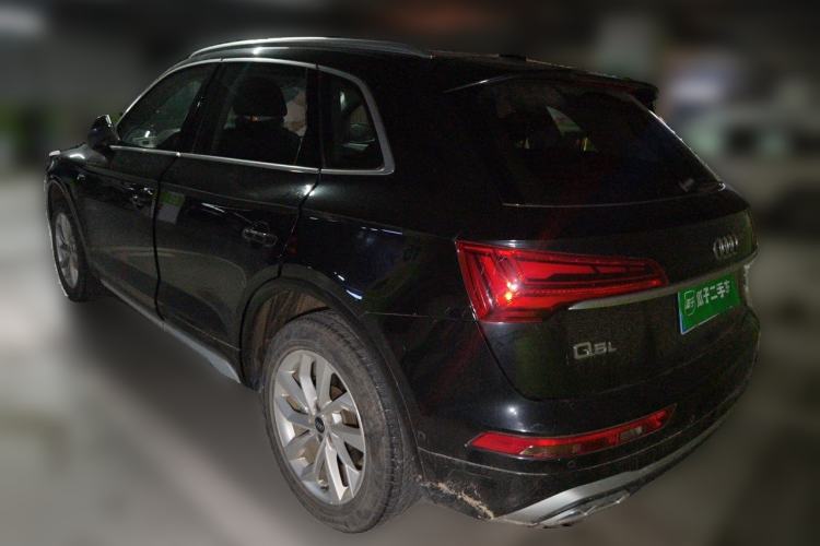Used Audi Q5L 2022 40T Luxury Dynamic Model Rear Left 45 Deg