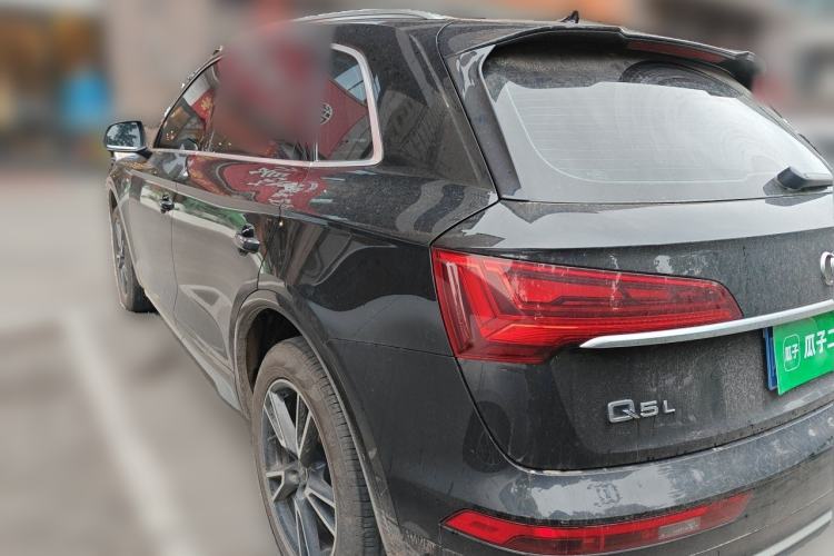 Used Audi Q5L 2022 40T Fashionable and Dynamic Model Rear Left 45 Deg