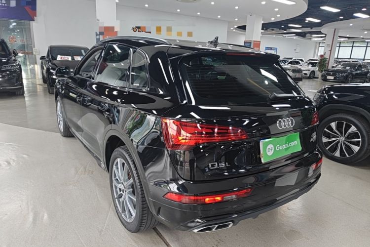 Used Audi Q5L 2022 40T Fashionable and Dynamic Model Rear Left 45 Deg