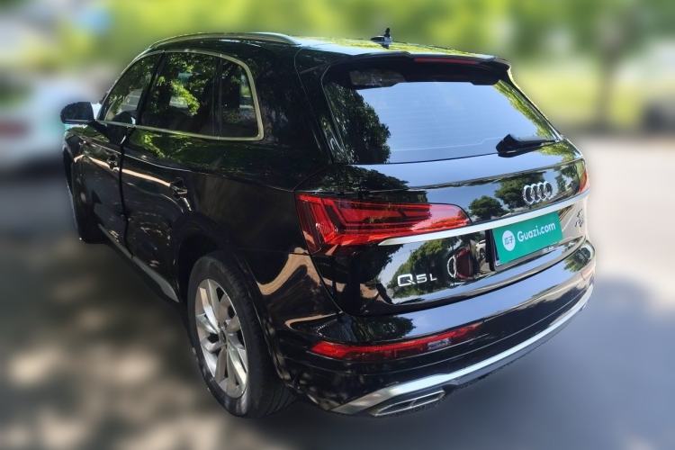 Used Audi Q5L 2022 40T Luxury Dynamic Model Rear Left 45 Deg