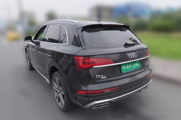 Used Audi Q5L 2022 40T Luxury Dynamic Model Rear Left 45 Deg