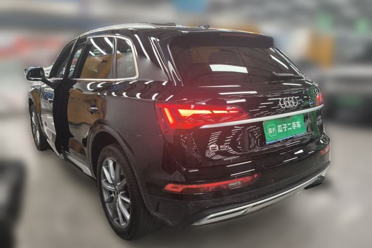 Used Audi Q5L 2022 40T Luxury Elegant Model Rear Left 45 Deg